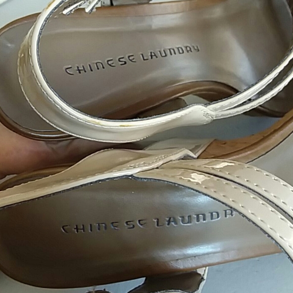 Chinese Laundry go getter taupe beige wedges - Picture 7 of 9